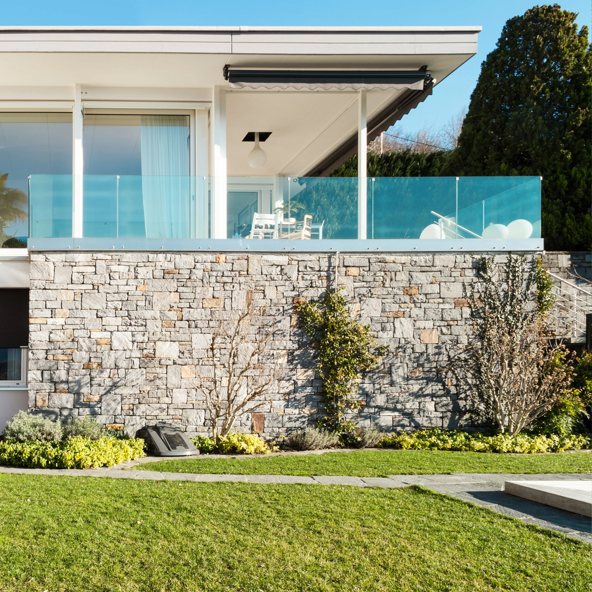 Verblender und Steinverkleidungen in Salò